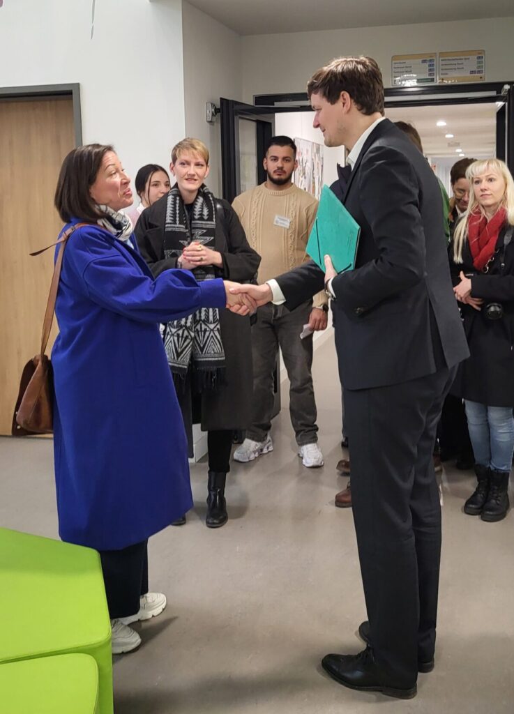 Verabschiedung Besuch Kultusminister durch Sonja Hannemann